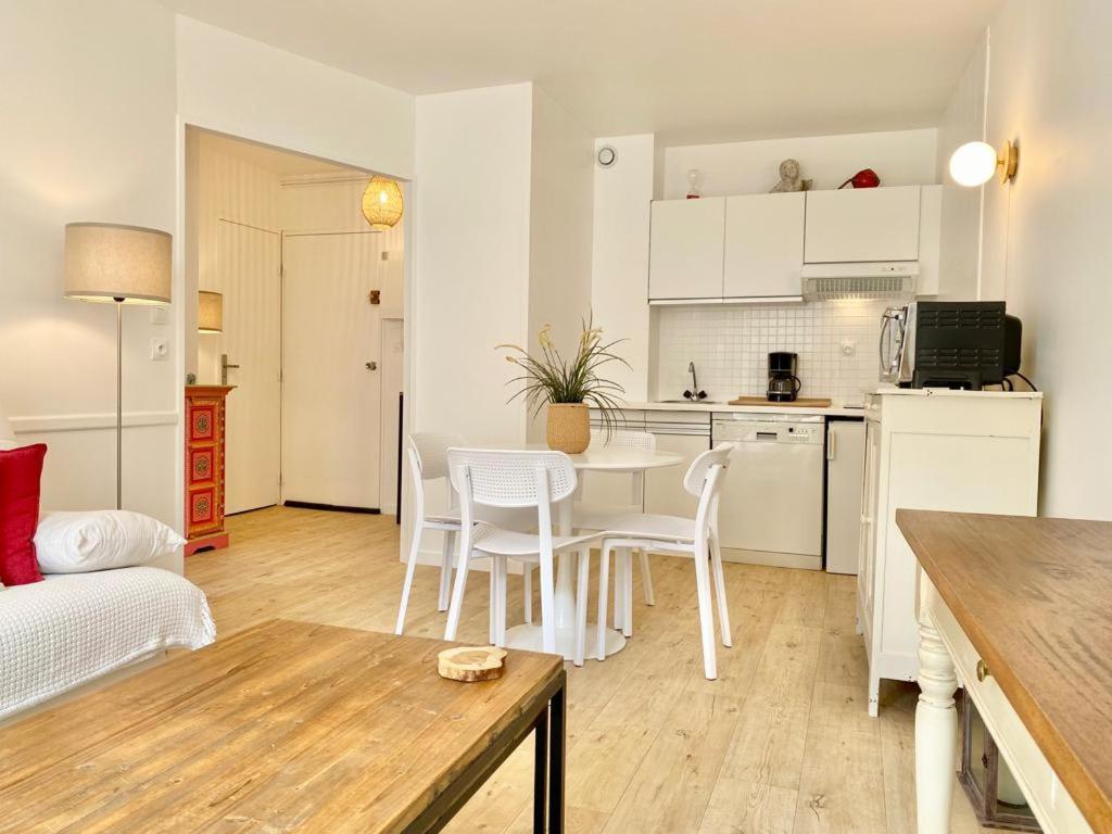 Appartement Elegant Avec Vue Sur Le Port Saint-Martin-de-Ré Exterior foto