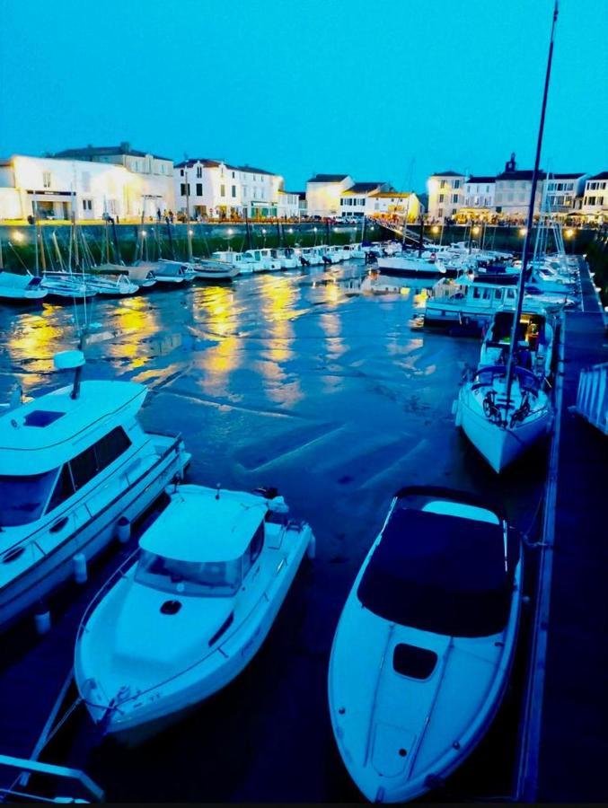 Appartement Elegant Avec Vue Sur Le Port Saint-Martin-de-Ré Exterior foto